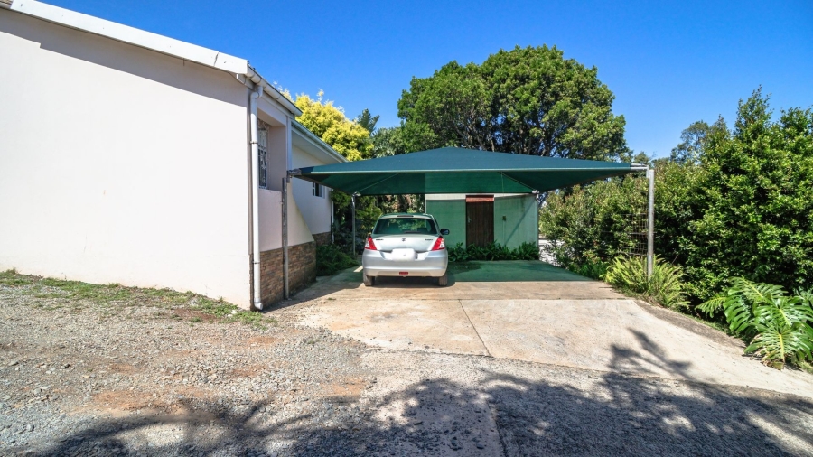 5 Bedroom Property for Sale in Vincent Eastern Cape